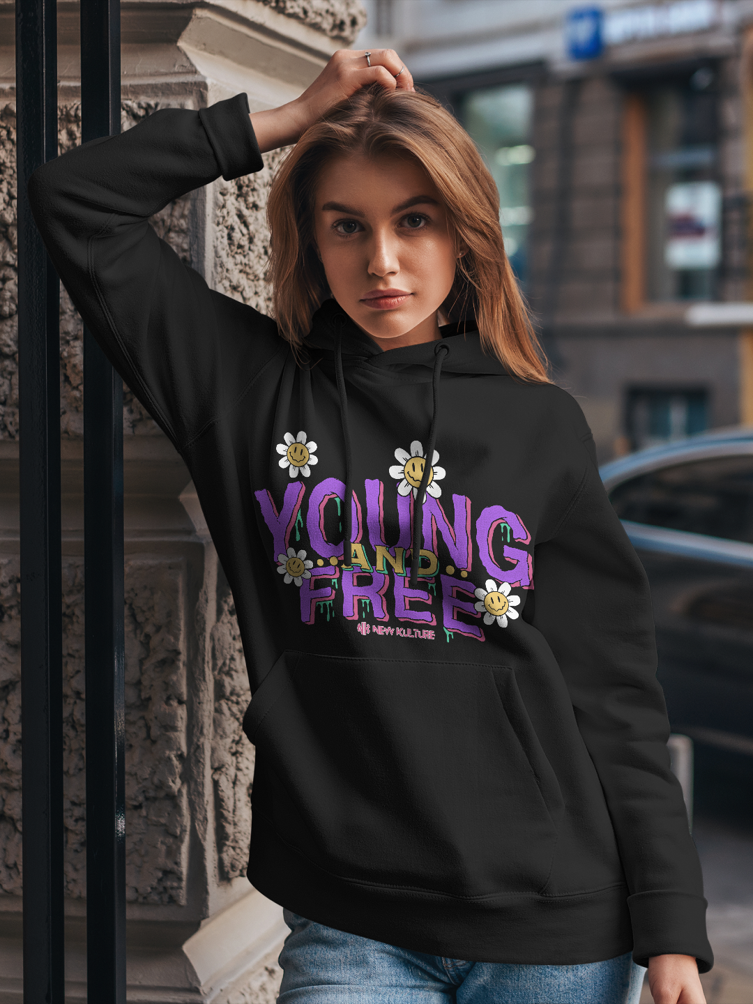 Women's Oversized Hoodie with Young and Free Design – Black Color Option