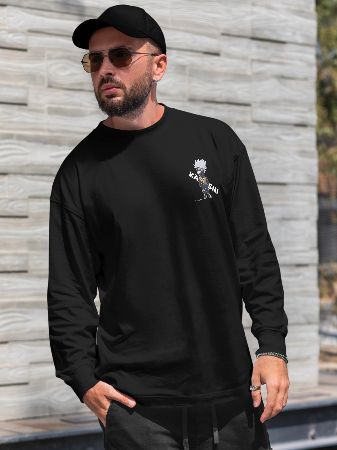 Men's Oversized Sweatshirt with Kakashi Design – Black Color Option